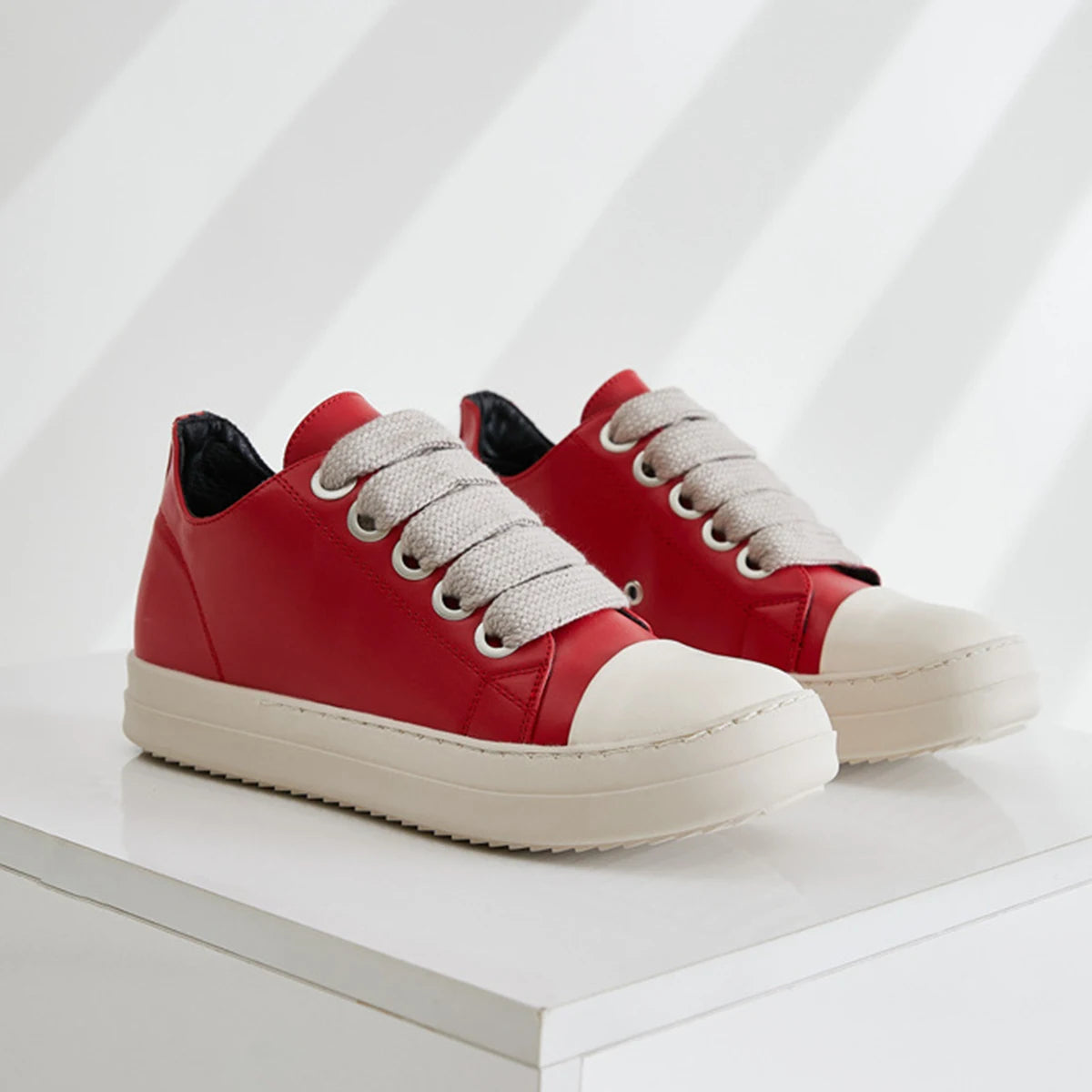 Men Casual Shoes Low Cut Flat Bottom Minimalist College Style